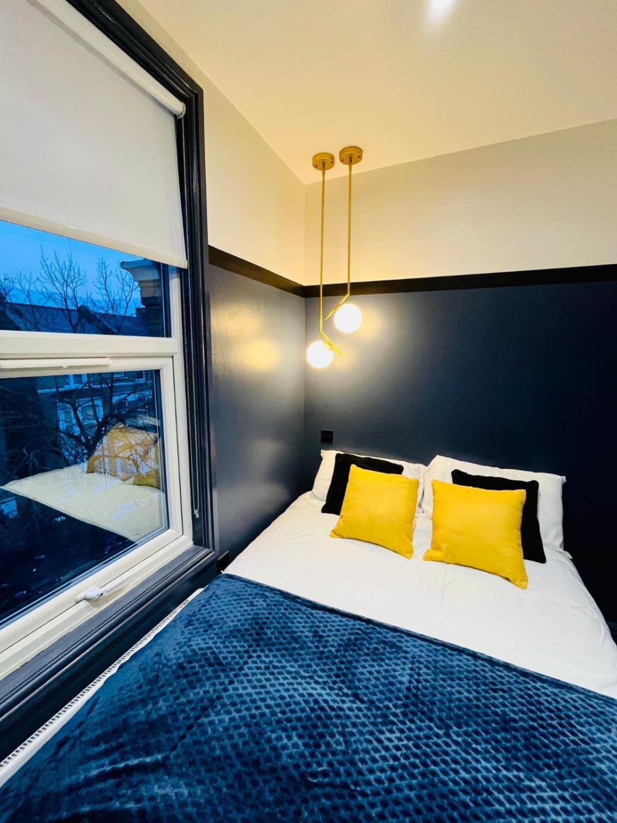 London 39 Blue House Luxury Ensuite Ideal For Tourists Exterior photo