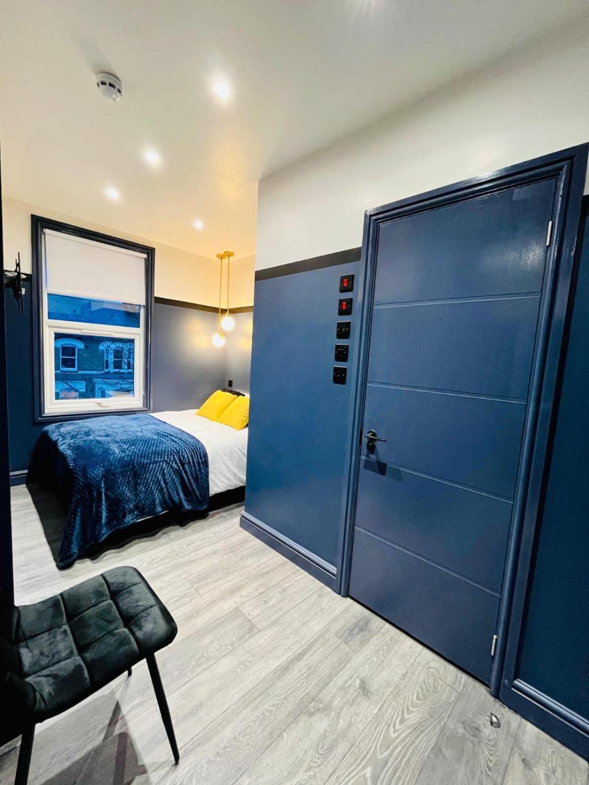 London 39 Blue House Luxury Ensuite Ideal For Tourists Exterior photo