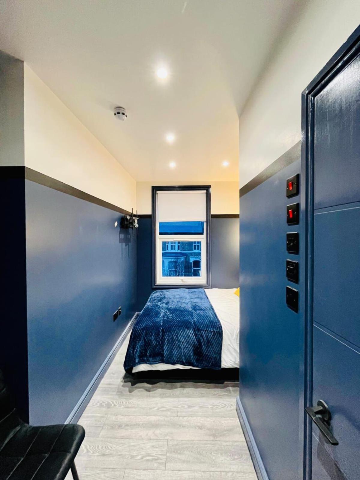 London 39 Blue House Luxury Ensuite Ideal For Tourists Exterior photo
