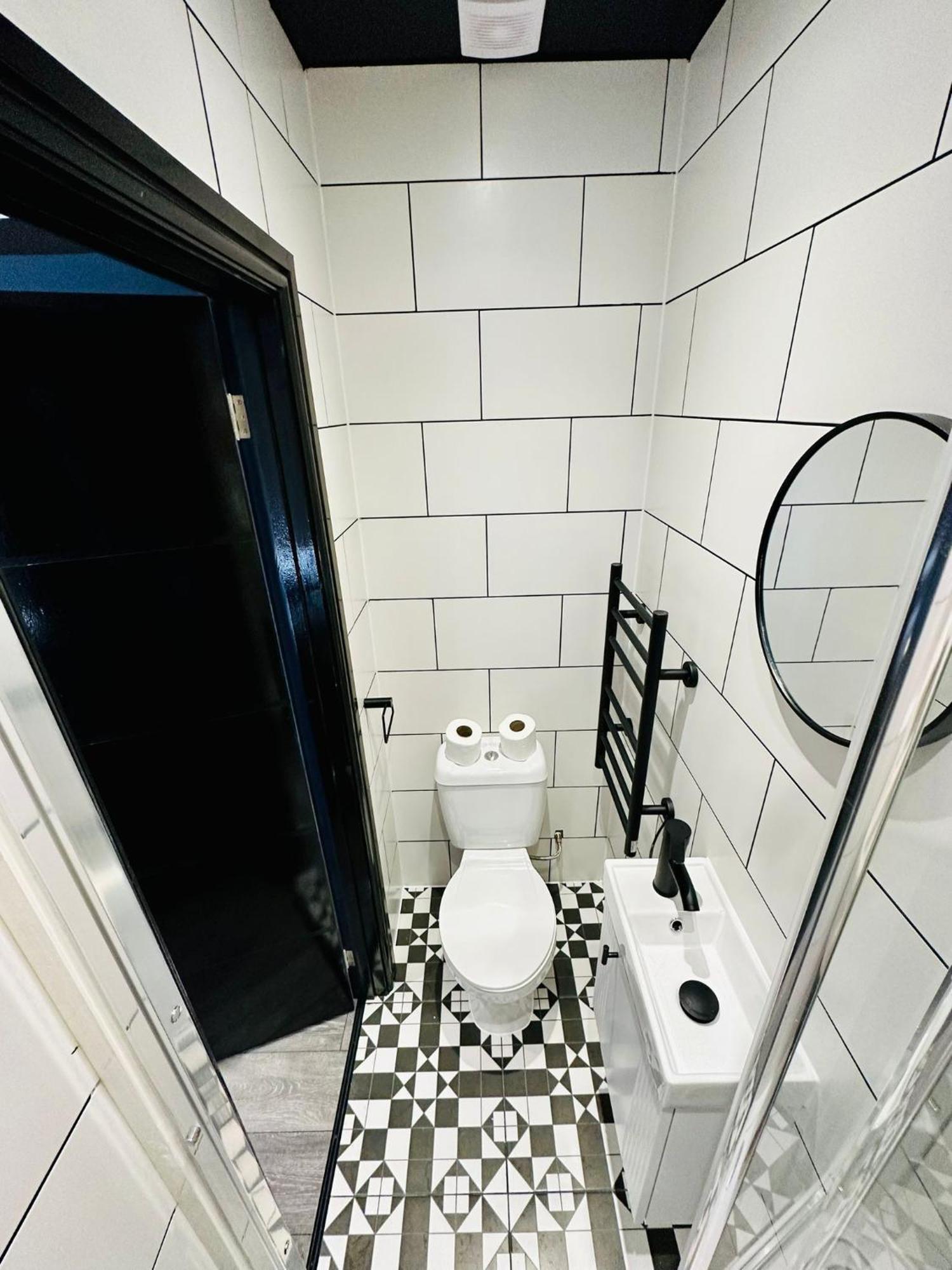 London 39 Blue House Luxury Ensuite Ideal For Tourists Exterior photo