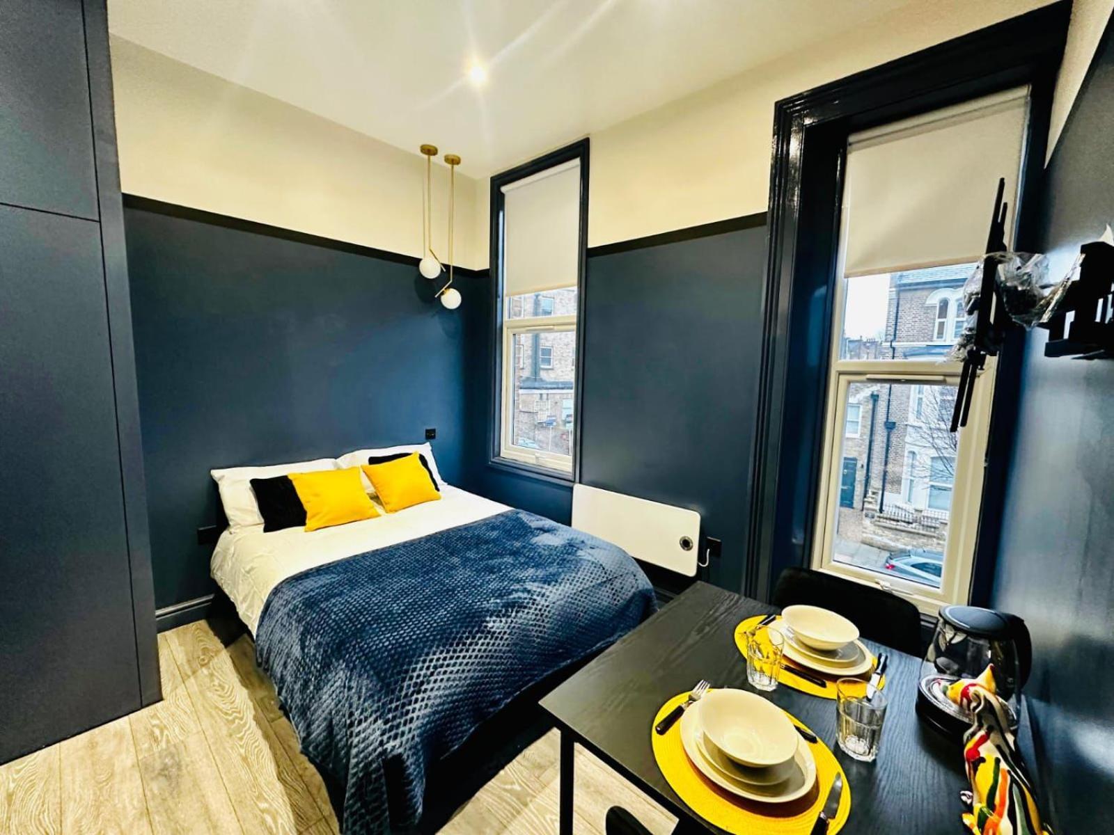 London 39 Blue House Luxury Ensuite Ideal For Tourists Exterior photo